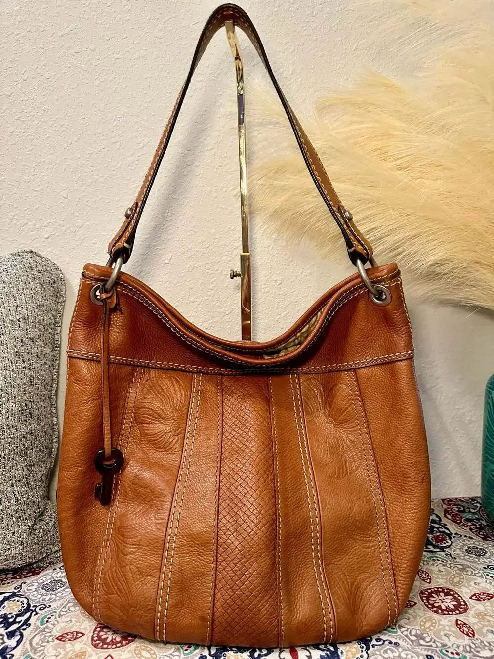 Fossil Brown Leather Hobo Shoulder Bag with Embossed Floral and Textured Details